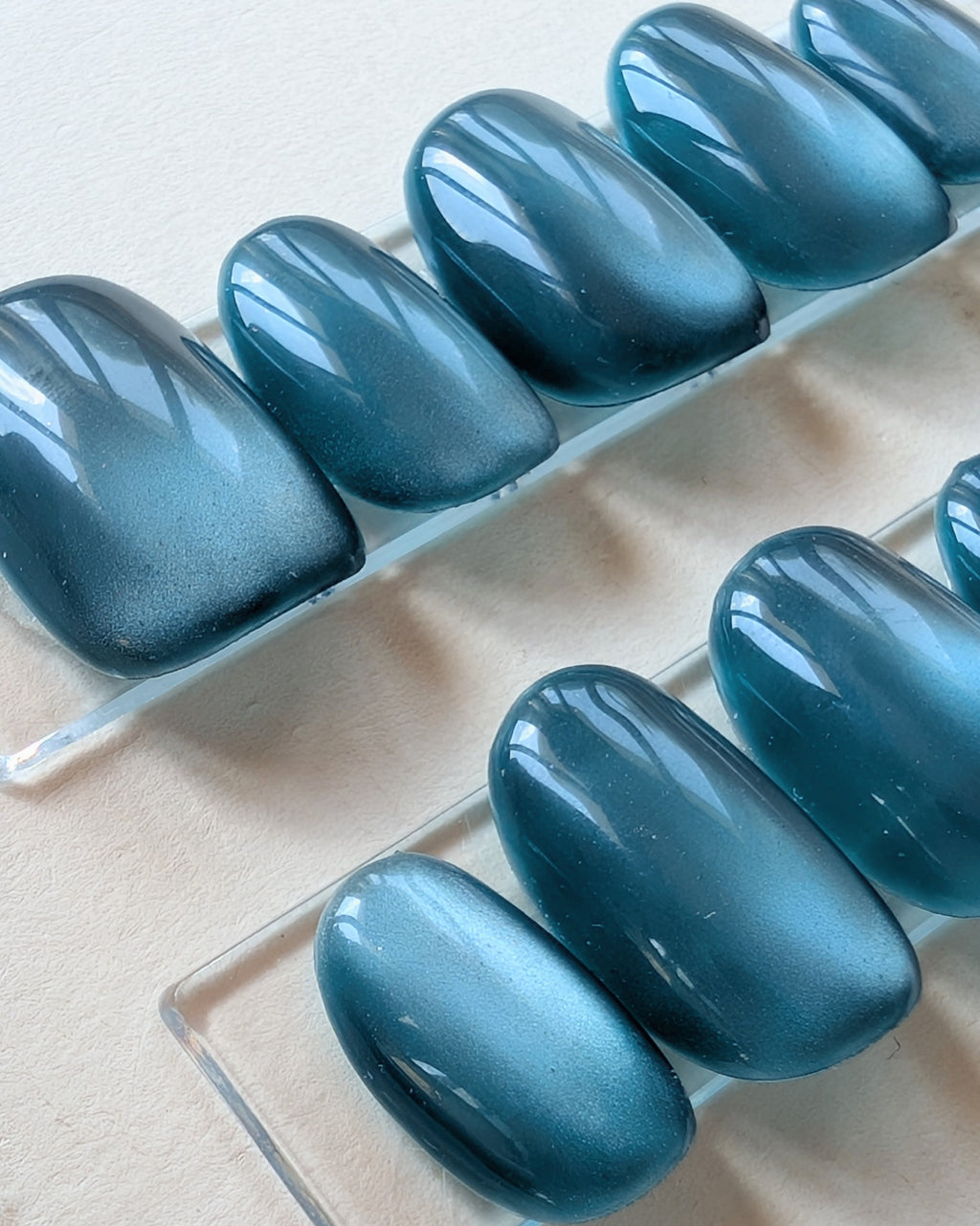 Bleu Céruléen Cat Eye