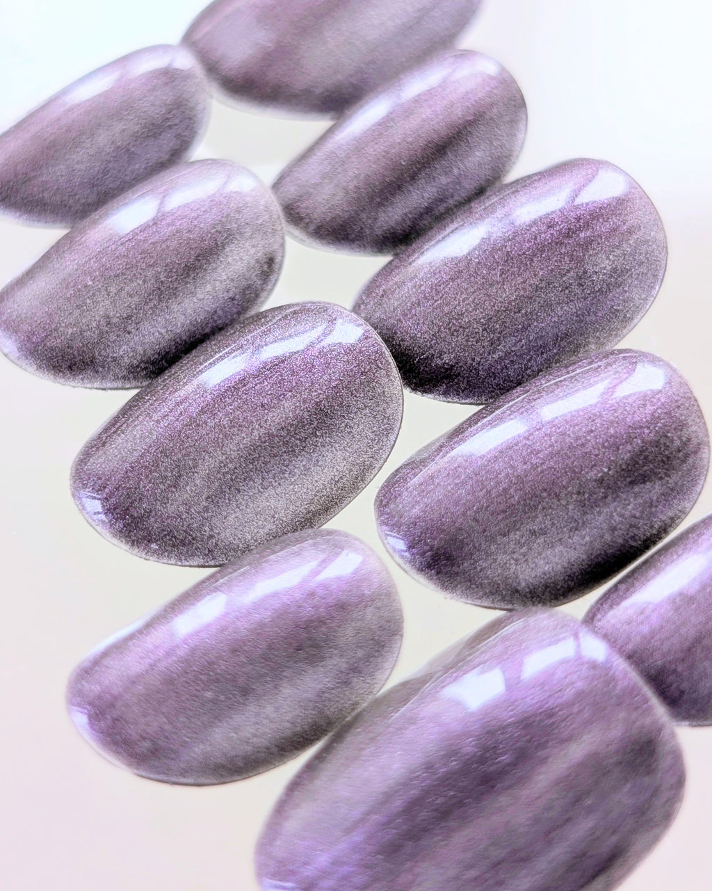 Violet métal irisé