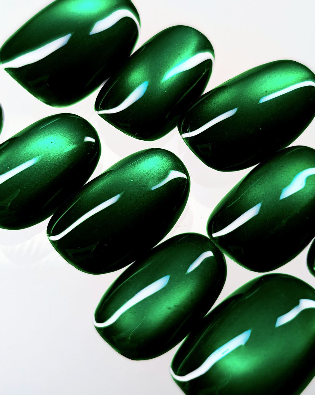 Émeraude Cat Eye